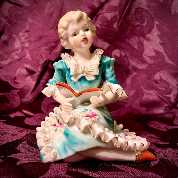 Victorian Lace Porcelain Boy & Girl Figurine Set - Picture 4 of 13